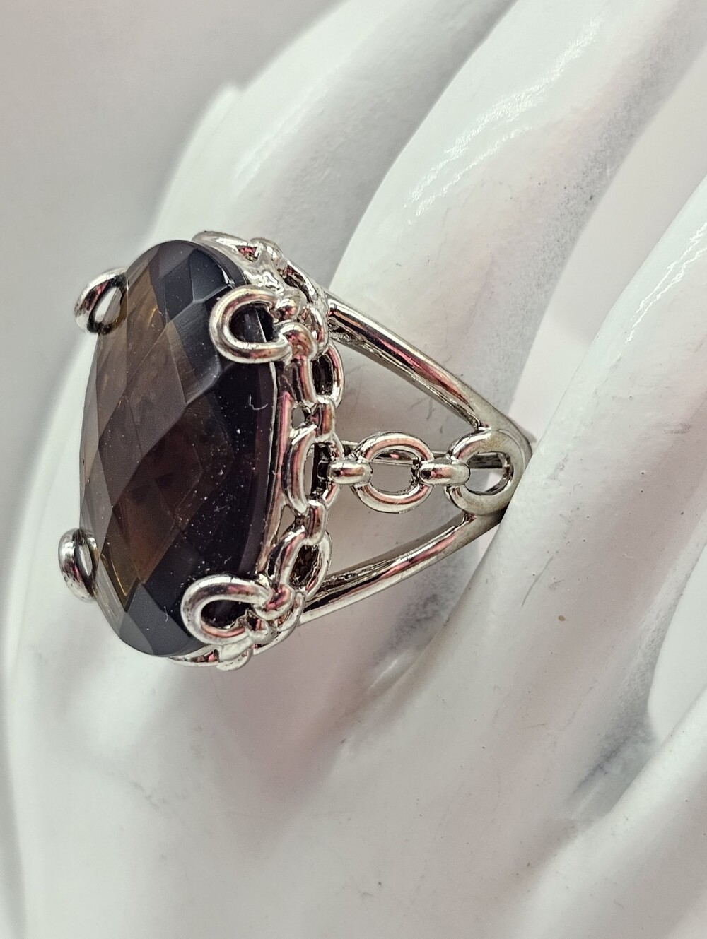 Avon NR Nina Ricci Brown Faceted Statement Ring Women Jewelry Silver Chain Link